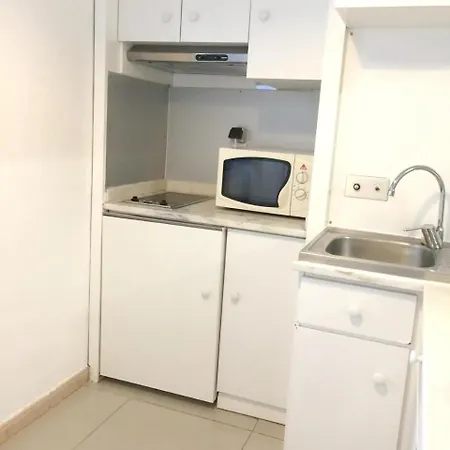 Apartmán With 2 Bedrooms In Portimao, With Furnished Terrace And Wifi - 100 ...