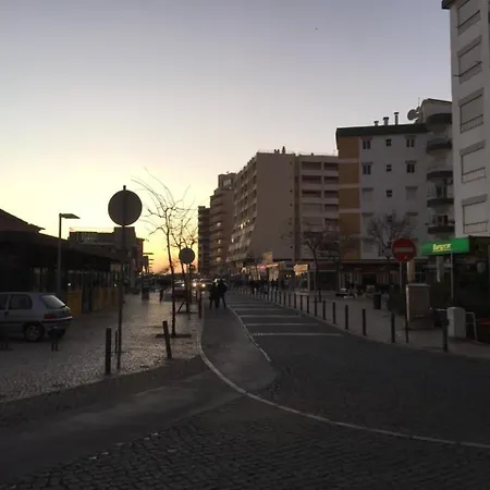 Apartmán With 2 Bedrooms In Portimao, With Furnished Terrace And Wifi - 100 ... *